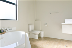 /i/images/deluxe1/_puThumb/Deluxe1_bathroomq.jpg